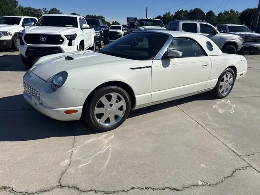 2002 Ford Thunderbird Premium photo 1