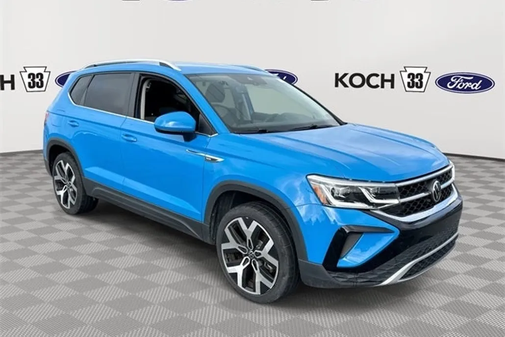 2022 Volkswagen Taos SEL photo 1