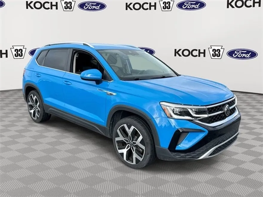 2022 Volkswagen Taos SEL photo 1