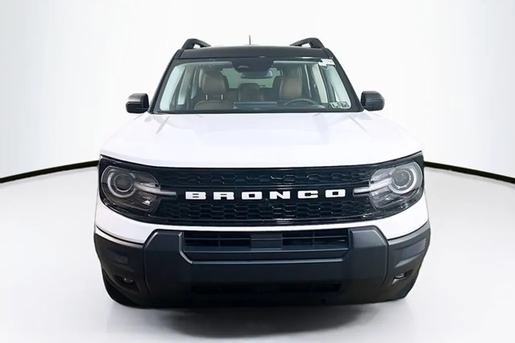 2025 Ford Bronco Sport Outer Banks photo 1