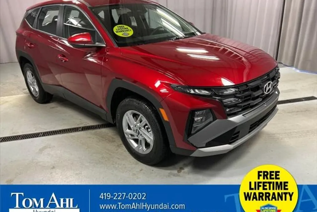 2025 Hyundai Tucson SE photo 1