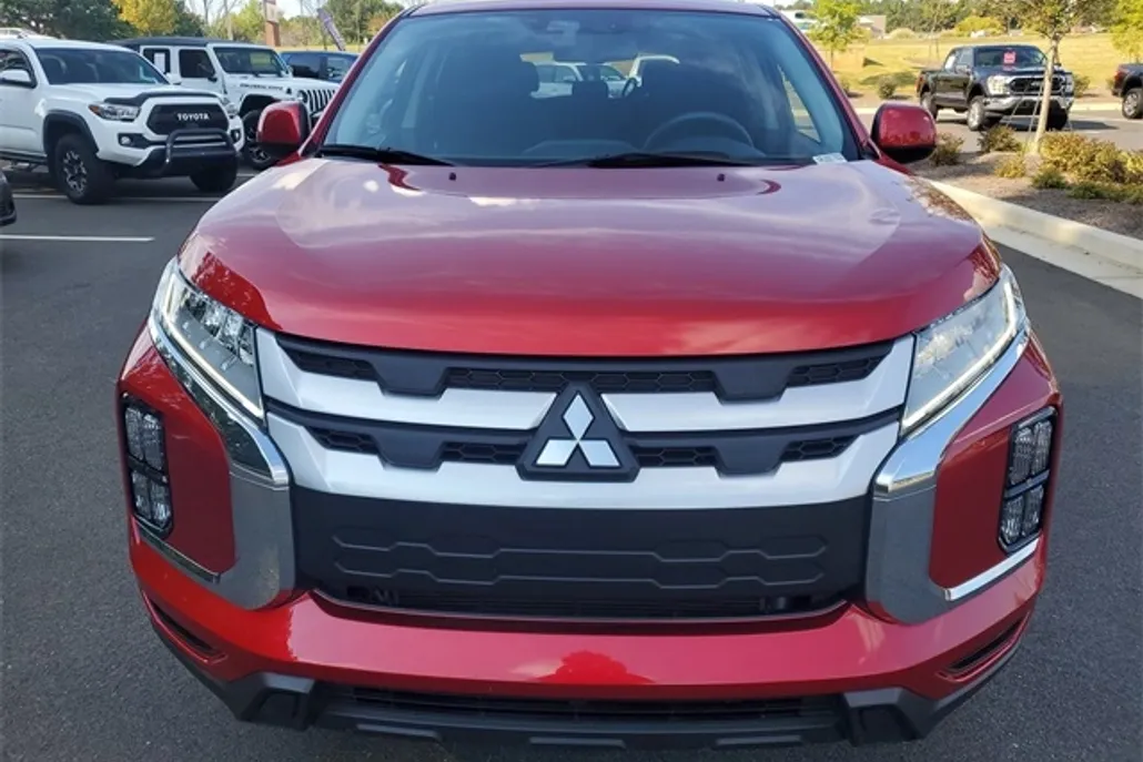 2024 Mitsubishi Outlander Sport ES LE SE photo 1