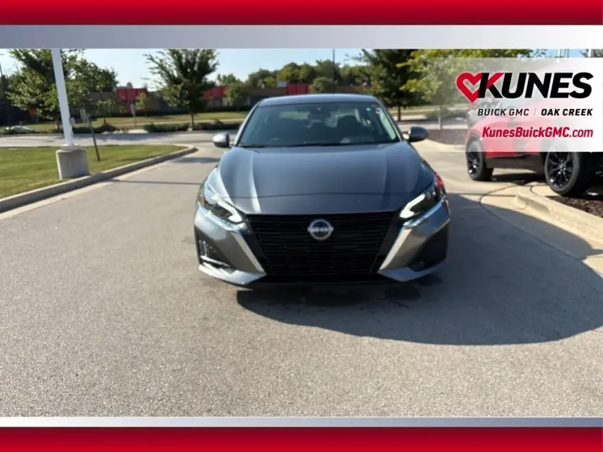2023 Nissan Altima 2.5 S photo 1