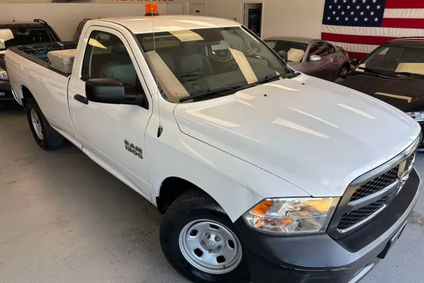 2016 Ram 1500 Tradesman photo 1