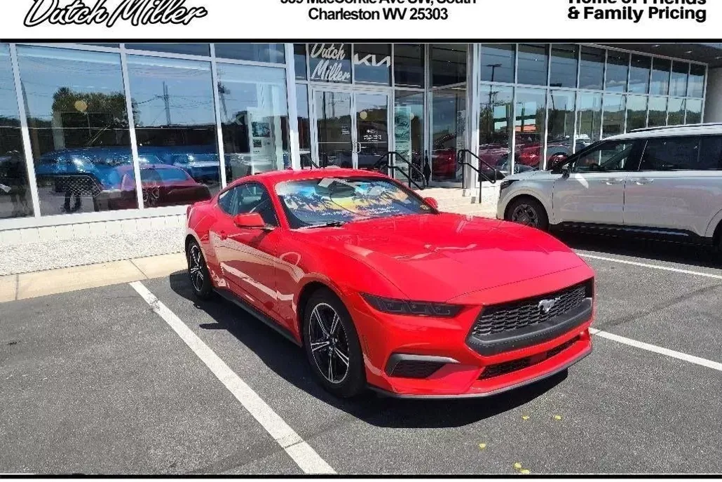 2025 Ford Mustang EcoBoost Premium photo 1
