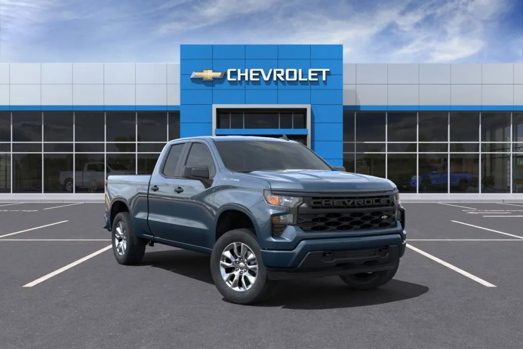 2024 Chevrolet Silverado 1500 Custom photo 1