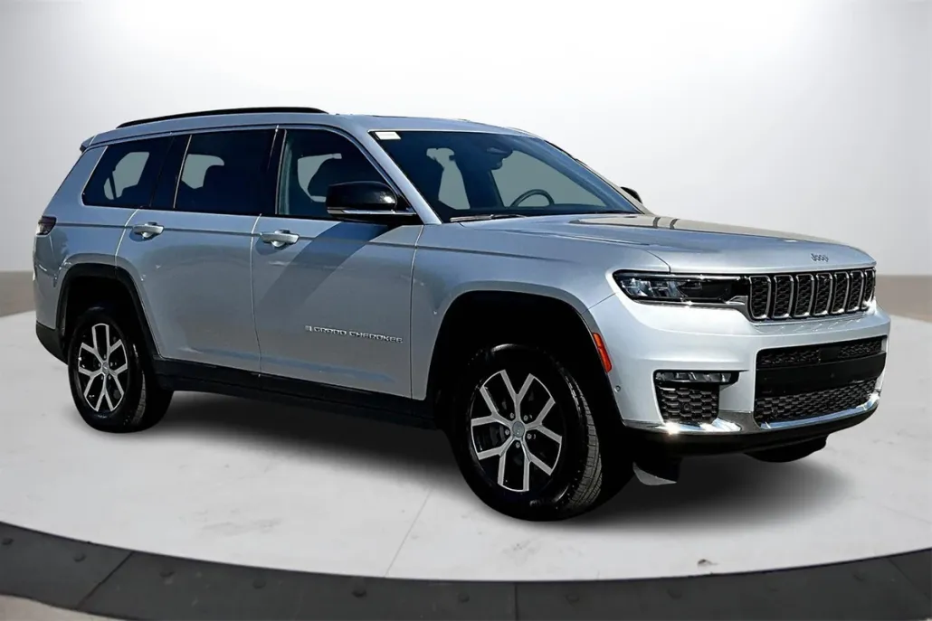 2024 Jeep Grand Cherokee Limited photo 1