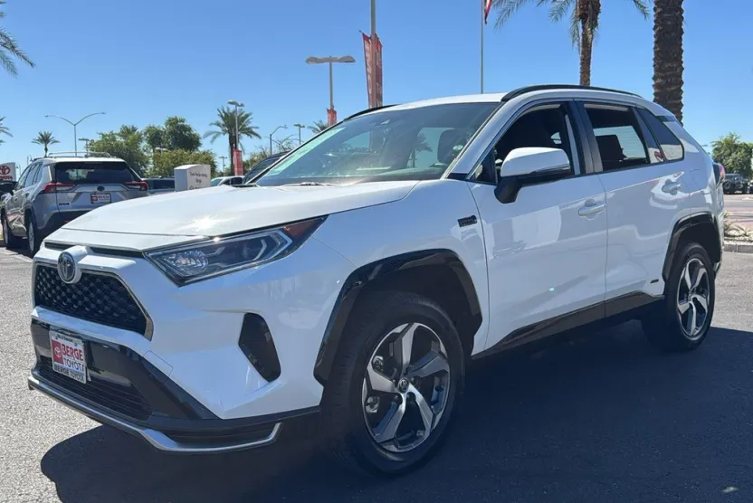 2021 Toyota RAV4 Prime XLE Premium photo 1