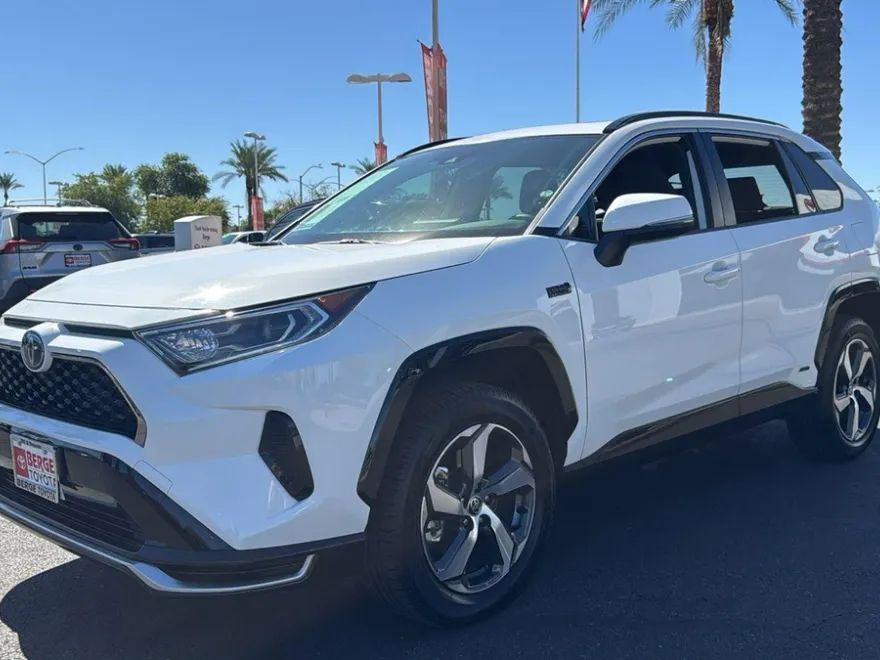 2021 Toyota RAV4 Prime XLE Premium photo 1