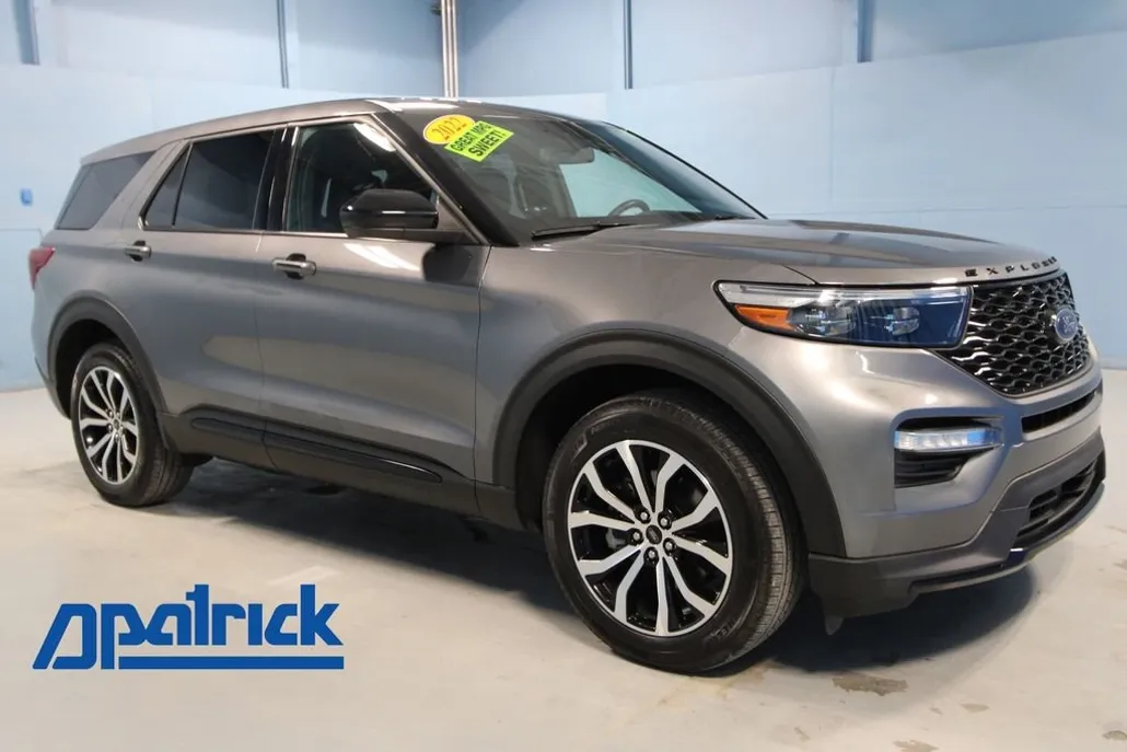 2022 Ford Explorer ST photo 1