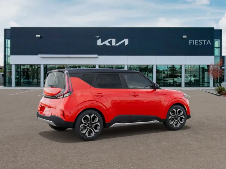 2025 Kia Soul EX photo 1