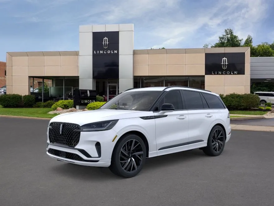 2025 Lincoln Aviator Black Label photo 1