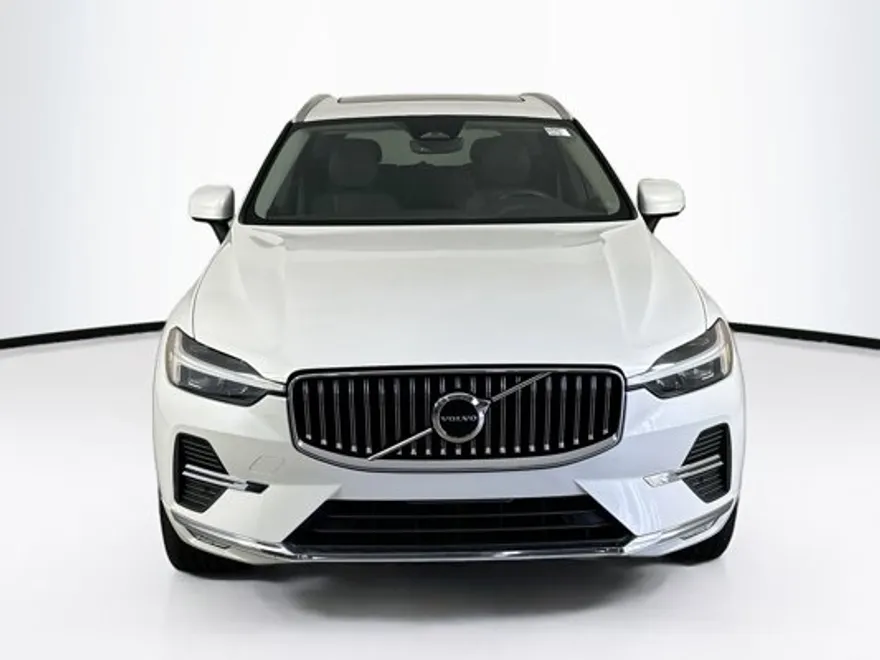 2022 Volvo XC60 Inscription photo 1