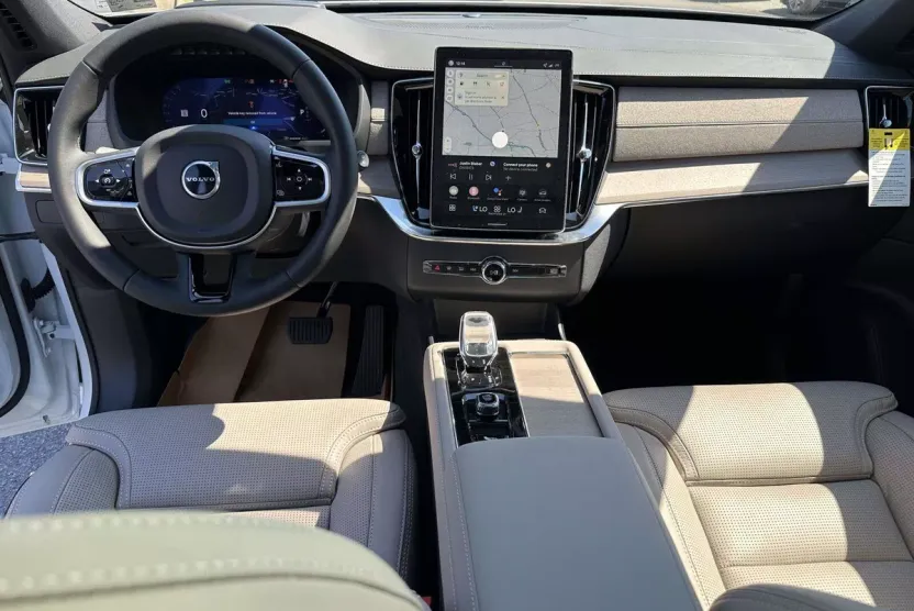 2026 Volvo XC90 photo 1