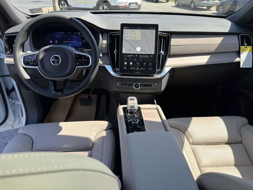 2026 Volvo XC90 photo 1