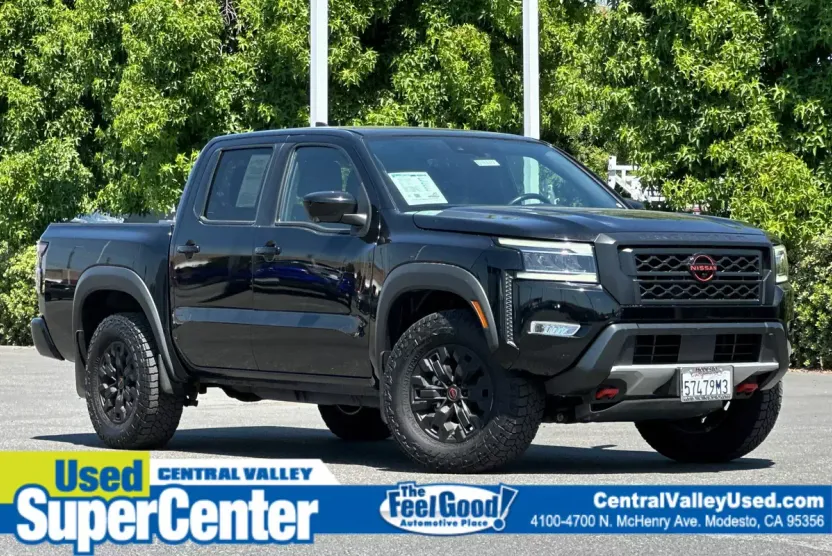 2022 Nissan Frontier PRO-4X photo 1