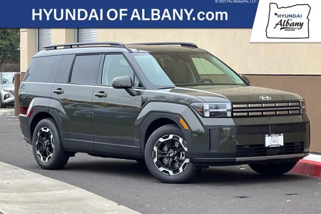 2025 Hyundai Santa Fe SEL photo 1
