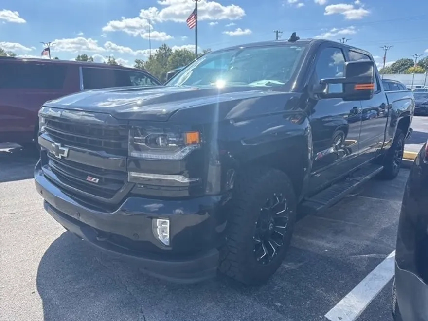 2018 Chevrolet Silverado 1500 LTZ photo 1