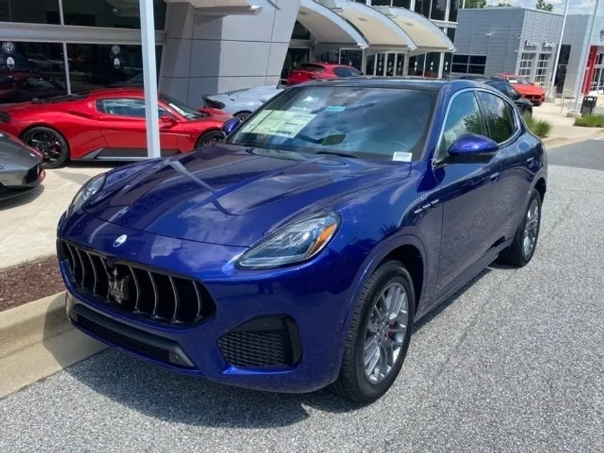 2024 Maserati Grecale GT photo 2