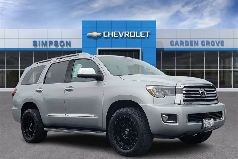 2020 Toyota Sequoia Platinum photo 1