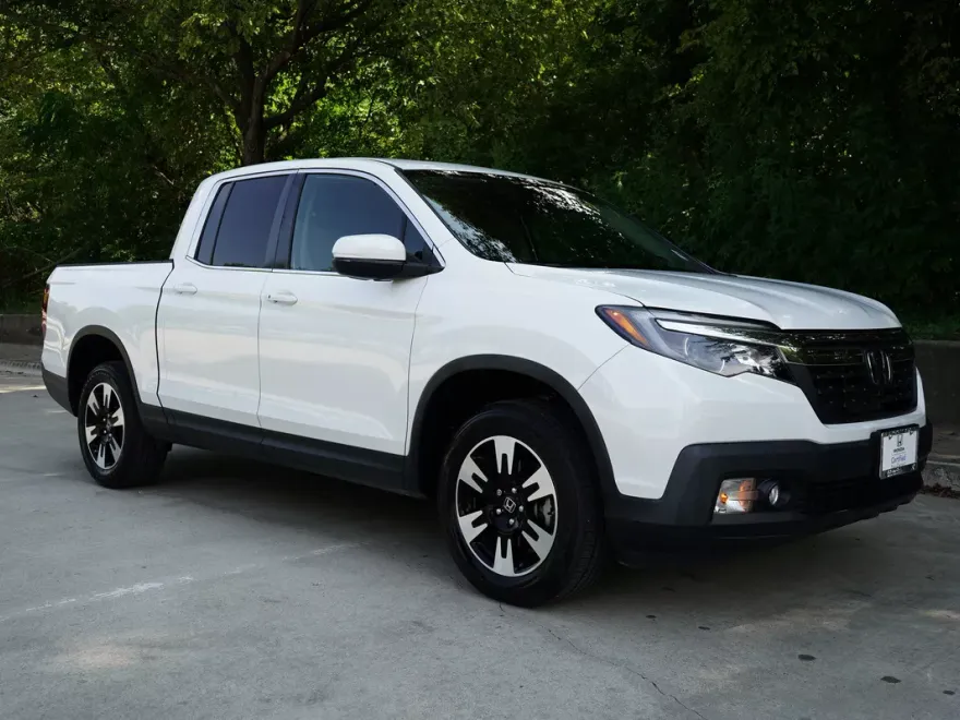 2020 Honda Ridgeline RTL photo 1