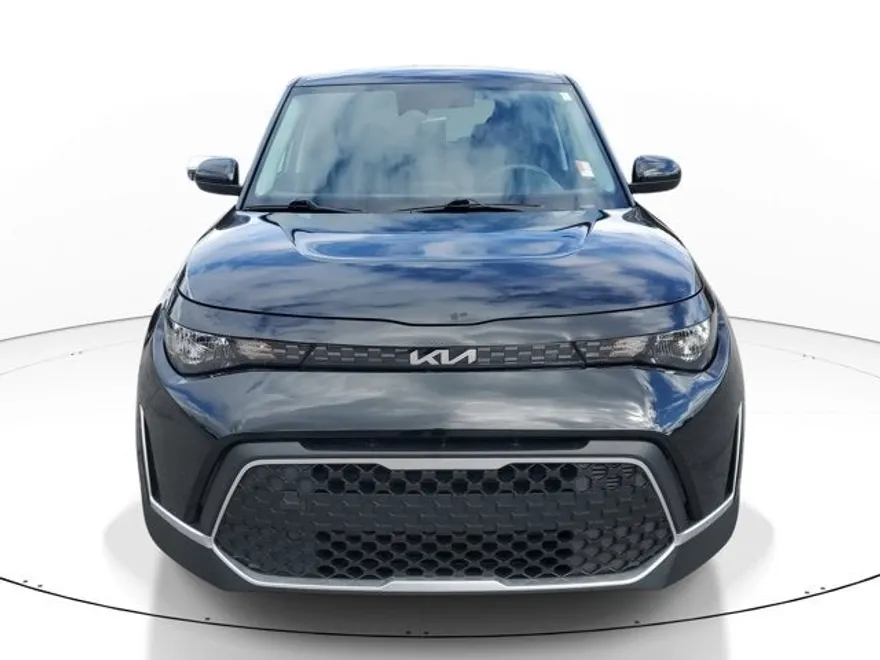 2023 Kia Soul S photo 1