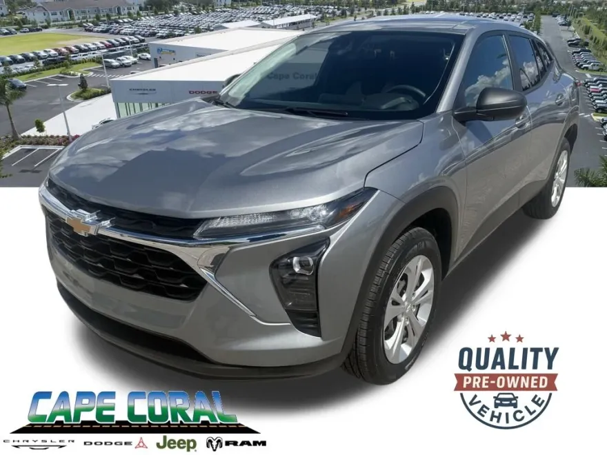 2024 Chevrolet Trax LS photo 1