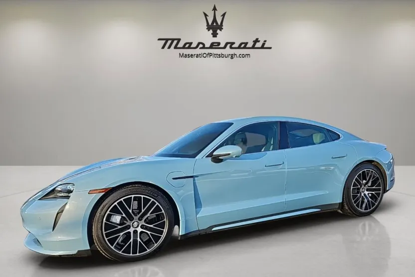 2021 Porsche Taycan Turbo photo 1