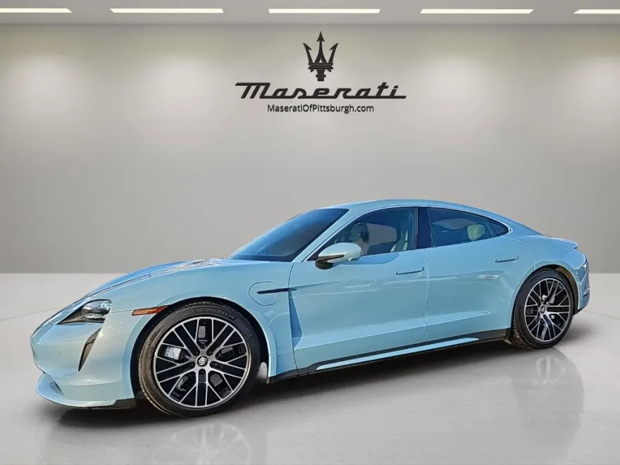 2021 Porsche Taycan Turbo photo 1