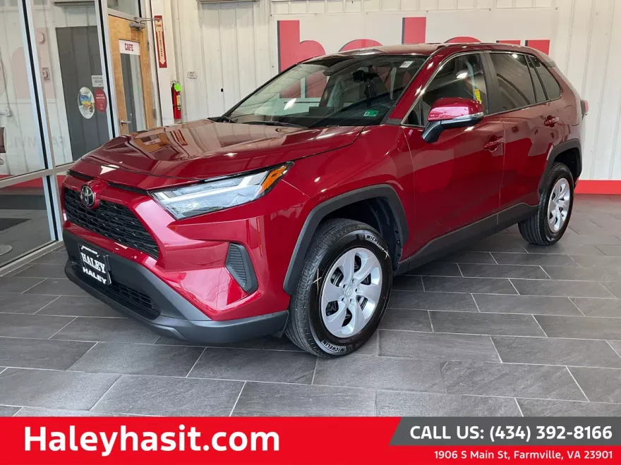 2025 Toyota RAV4 LE photo 1