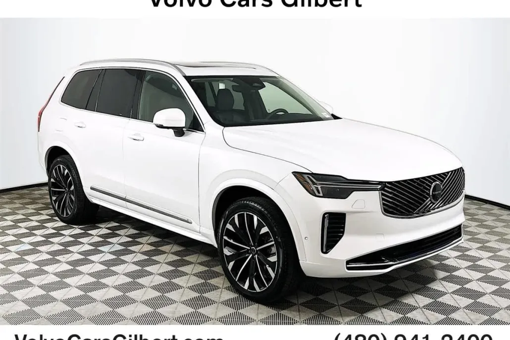 2025 Volvo XC90 T8 AWD photo 1