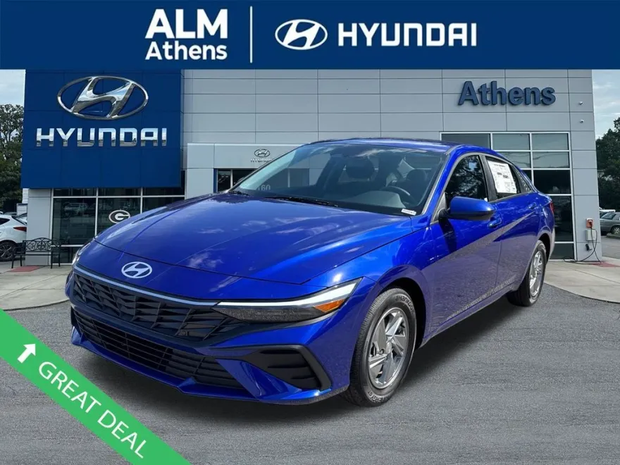2025 Hyundai Elantra SE photo 1