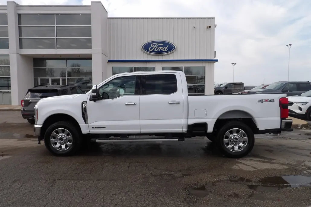 2025 Ford F-250 photo 1