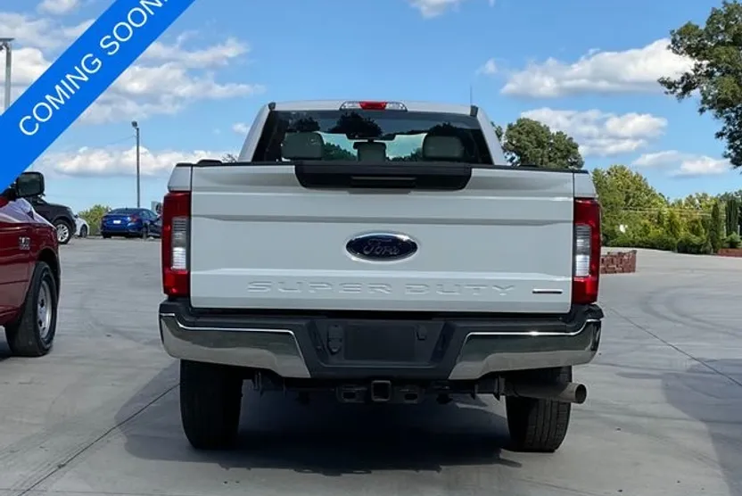 2017 Ford F-350 photo 1