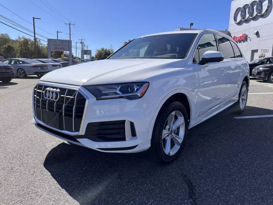 2022 Audi Q7 Premium photo 1