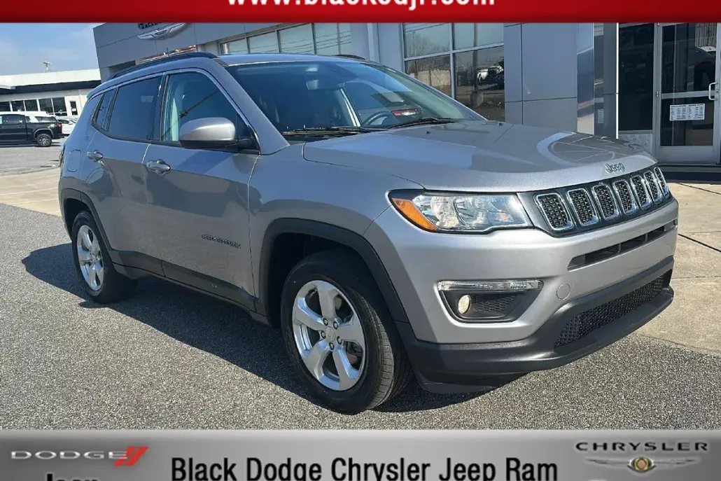 2019 Jeep Compass Latitude photo 1