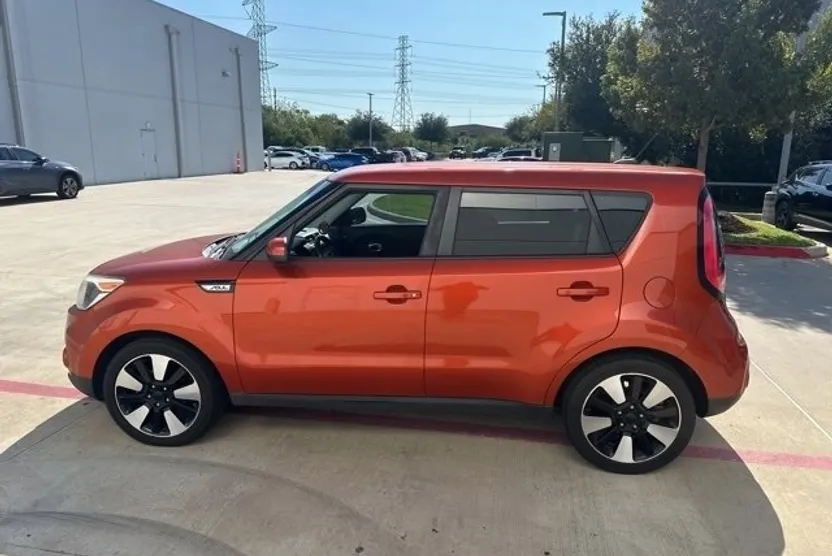 2018 Kia Soul Plus photo 1