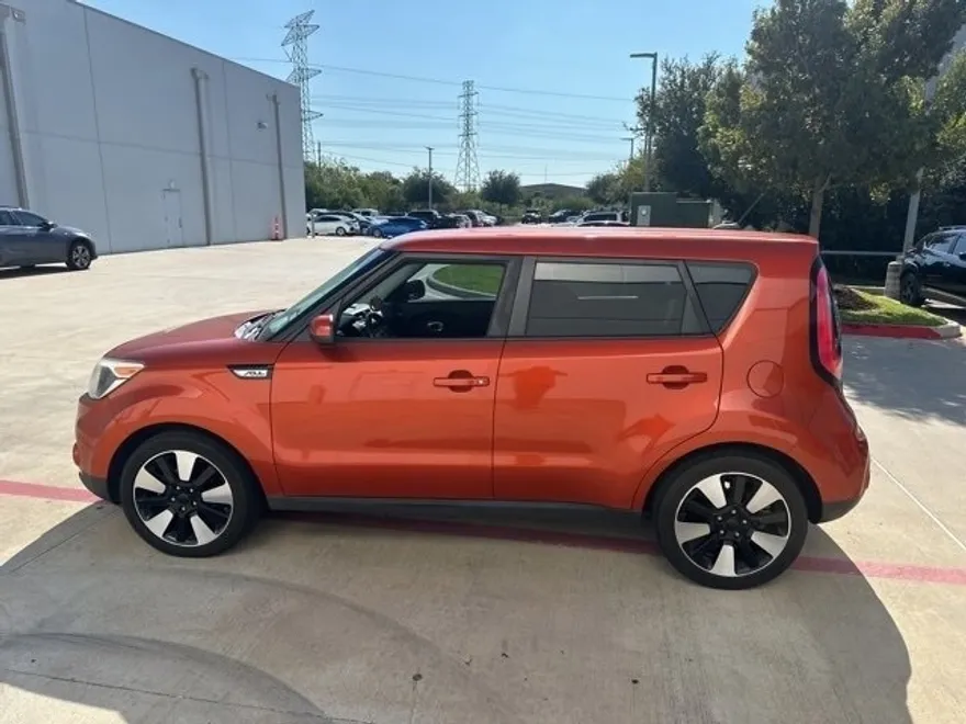 2018 Kia Soul Plus photo 1