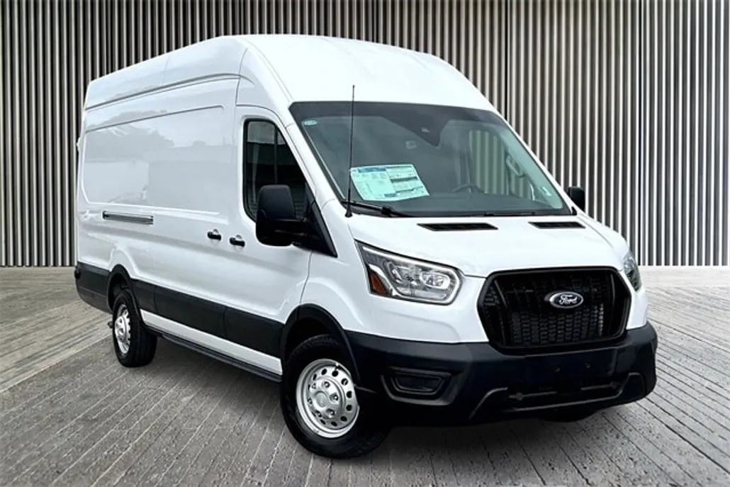 2025 Ford Transit photo 1
