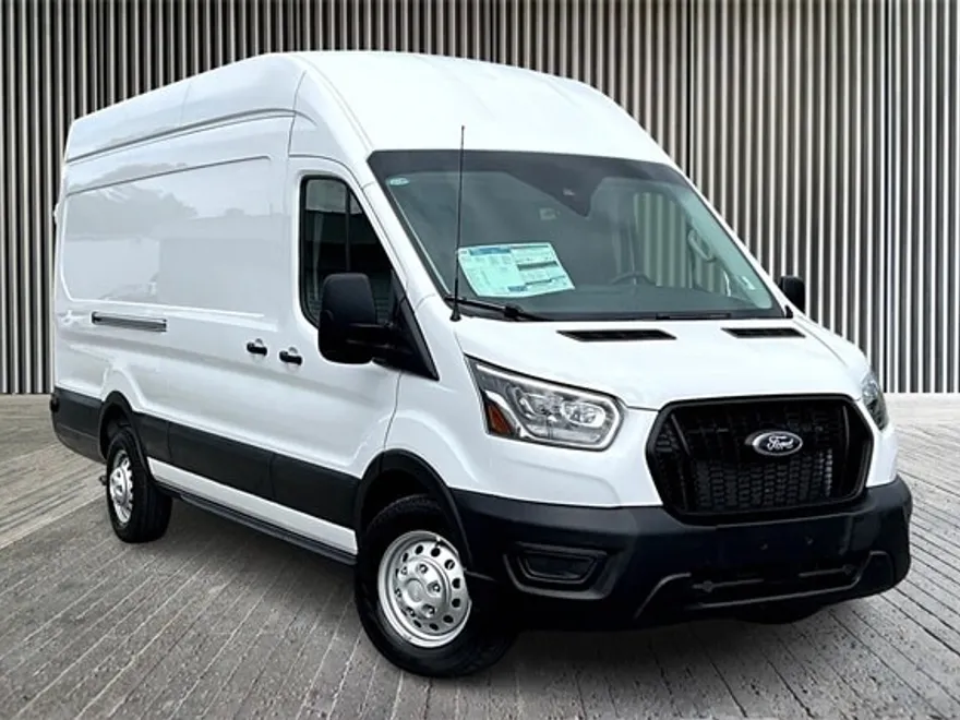2025 Ford Transit photo 1
