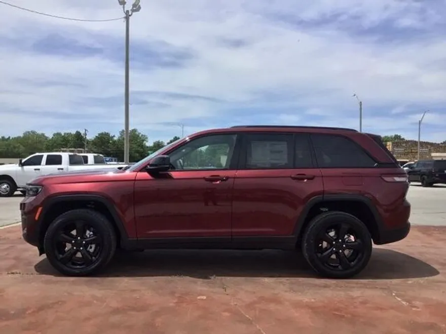 2025 Jeep Grand Cherokee Altitude X photo 1