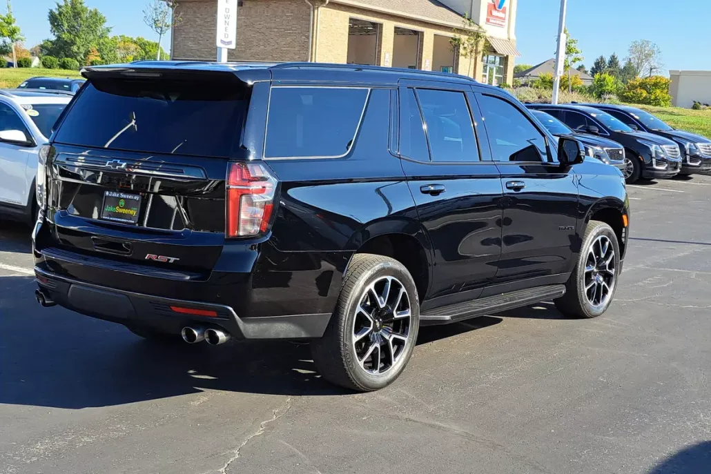 2022 Chevrolet Tahoe RST photo 1