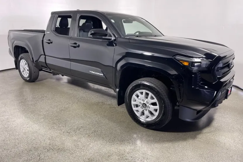 2025 Toyota Tacoma SR5 4x4 Double Cab Long Bed photo 1