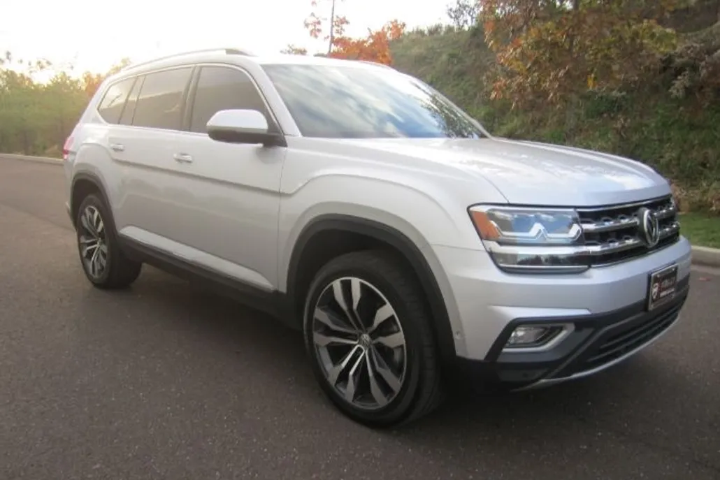 2019 Volkswagen Atlas V6 SEL Premium photo 1
