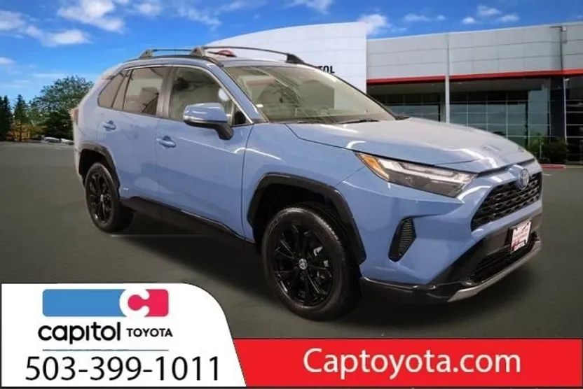 2024 Toyota RAV4 Hybrid SE photo 1