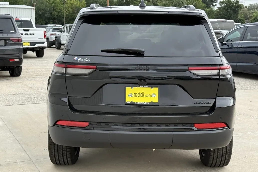 2025 Jeep Grand Cherokee Limited photo 1