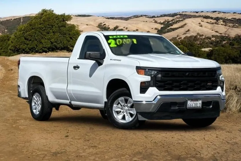 2022 Chevrolet Silverado 1500 photo 1
