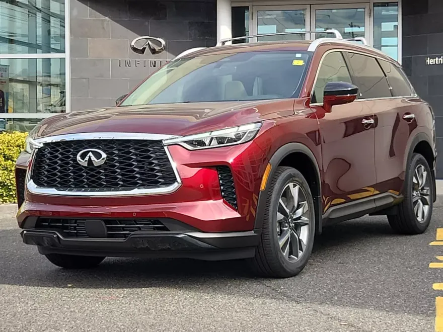 2025 Infiniti QX60 Luxe photo 1