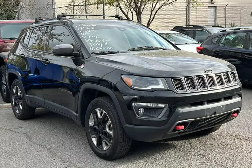 2017 Jeep Compass Trailhawk photo 1