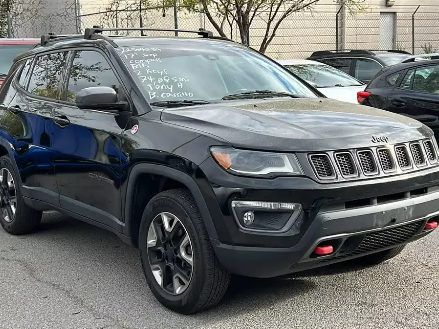 2017 Jeep Compass Trailhawk photo 1